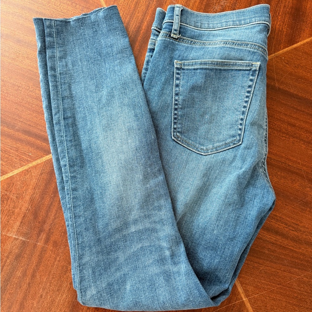 Gap jeans Womens Size 30 Long True Skinny Mid-Rise blue denim